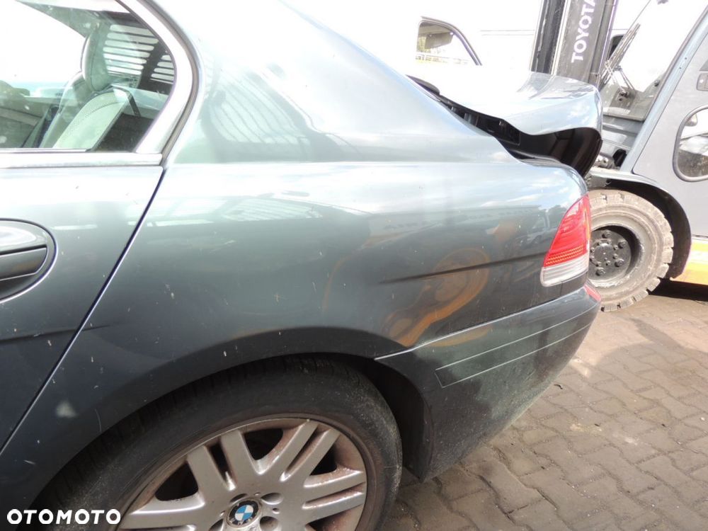 Ćwiartka nadwozia lewy tył BMW 735i E65 - 1