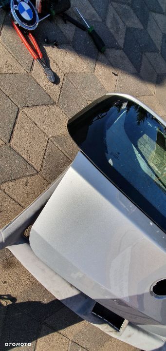bmw e87 klapa bagażnika - 2