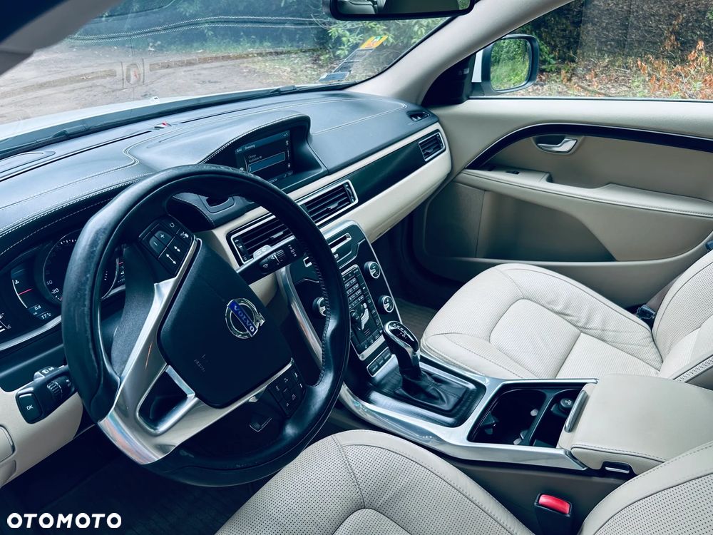 Volvo XC 70 D5 AWD Summum - 11
