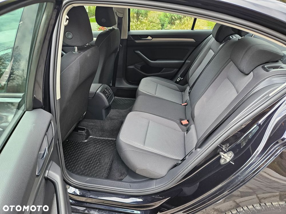 Volkswagen Passat 1.5 TSI EVO Essence - 22