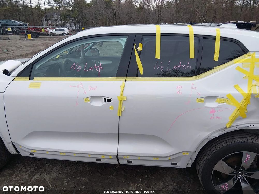 Volvo XC 40 T5 AWD Momentum - 9