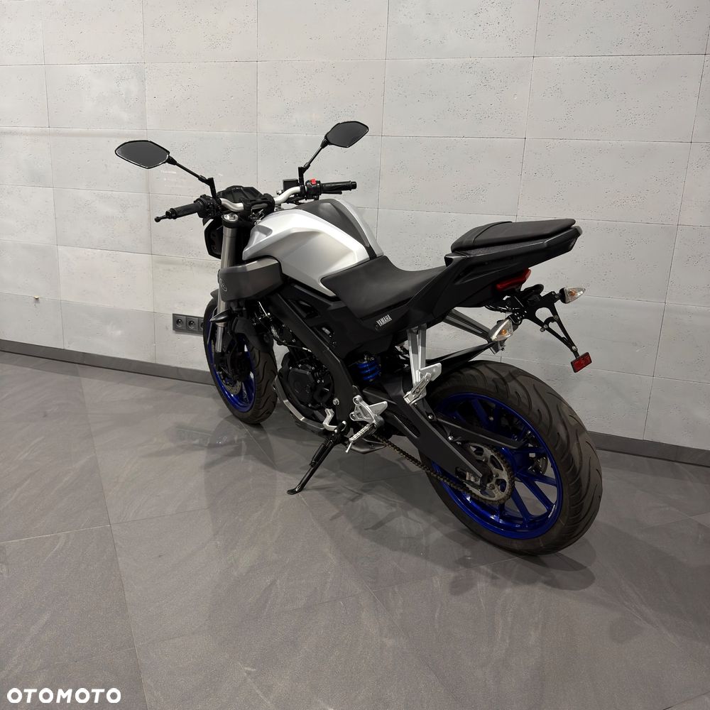 Yamaha MT - 9
