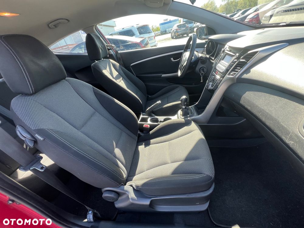 Hyundai i30 1.4 Trend - 13