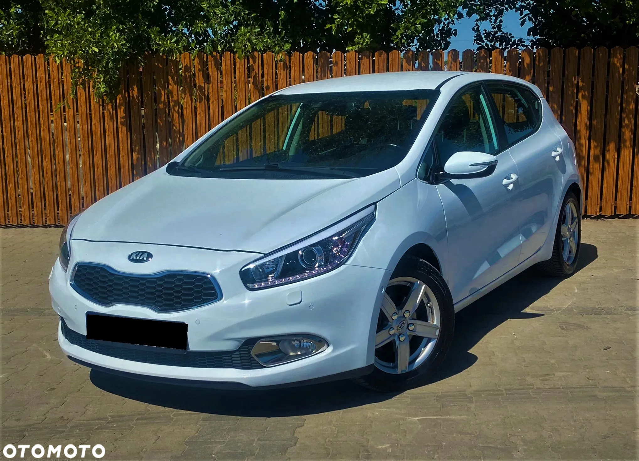 Kia Ceed 1.6 CRDi 128 Platinum Edition - 4