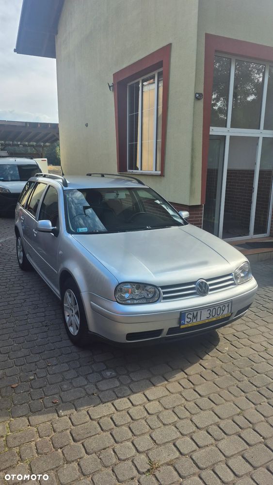 Volkswagen Golf - 6