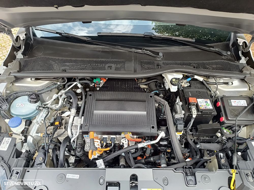 Peugeot e-208 Active Pack - 34