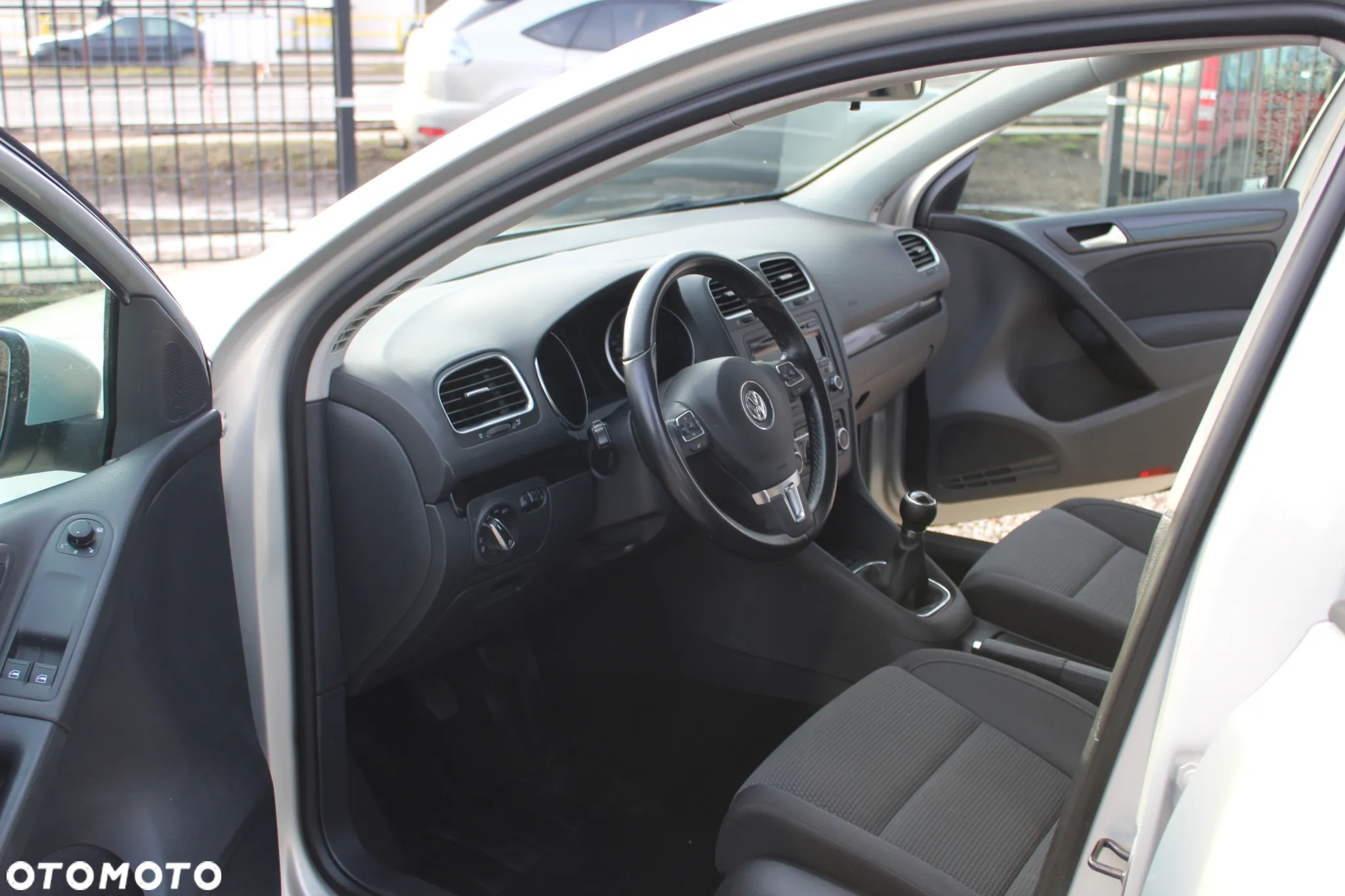Volkswagen Golf 1.6 Comfortline - 7