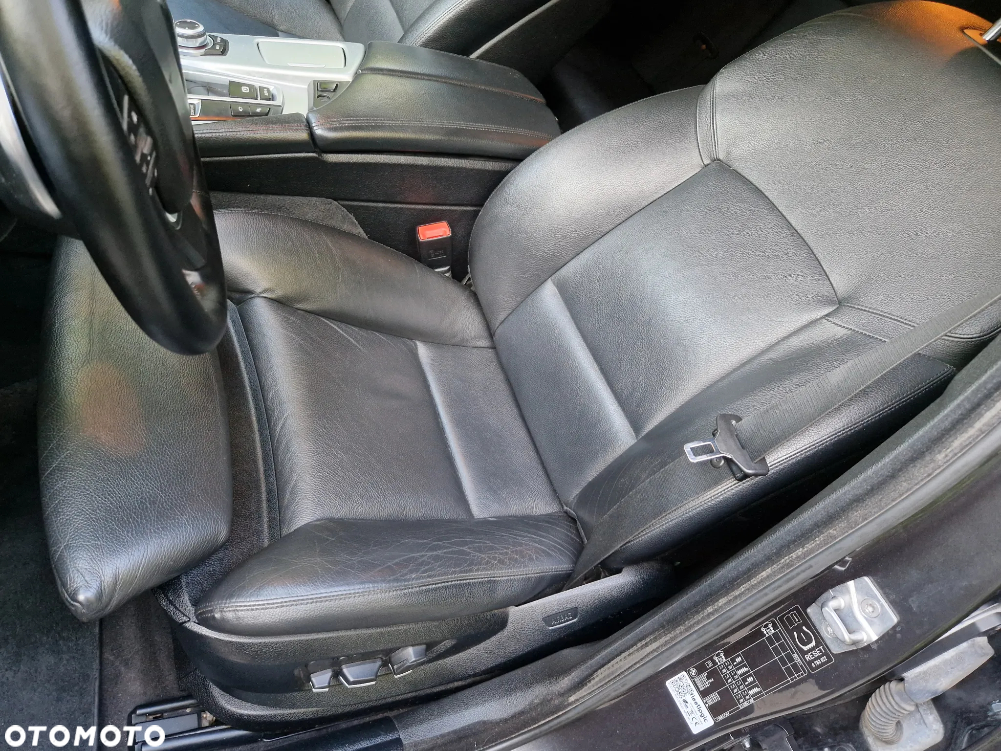 BMW Seria 5 525d xDrive - 26