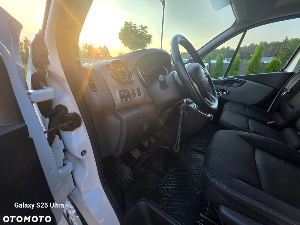 Renault Trafic - 11