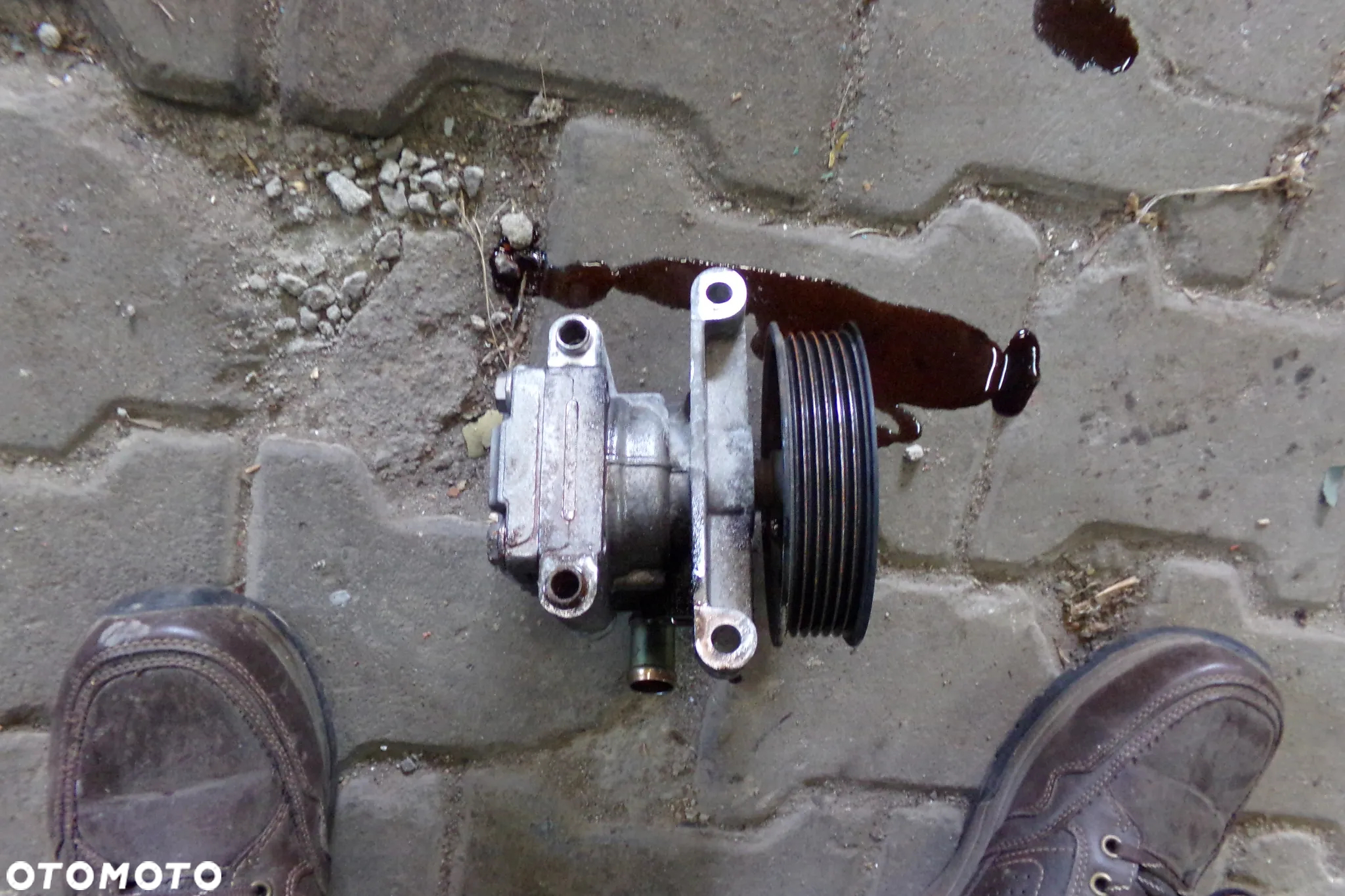 Pompa Wspomagania KYB 2S6C3A696CE Ford Fiesta Fusion Mazda 2 - 2