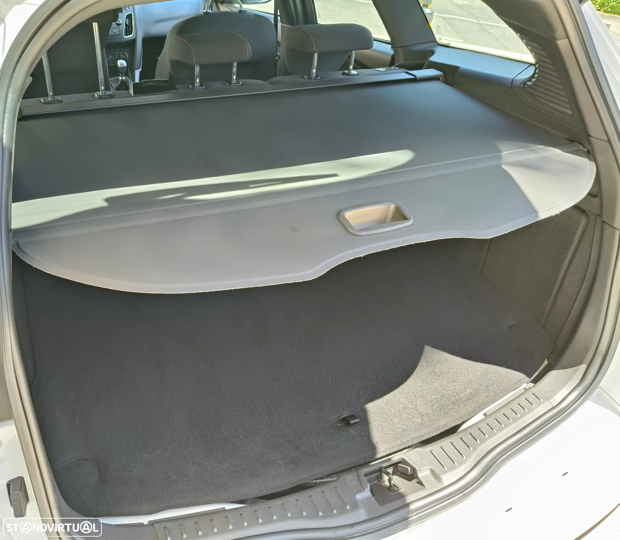 Ford Focus SW 1.0 SCTi ST-Line - 24
