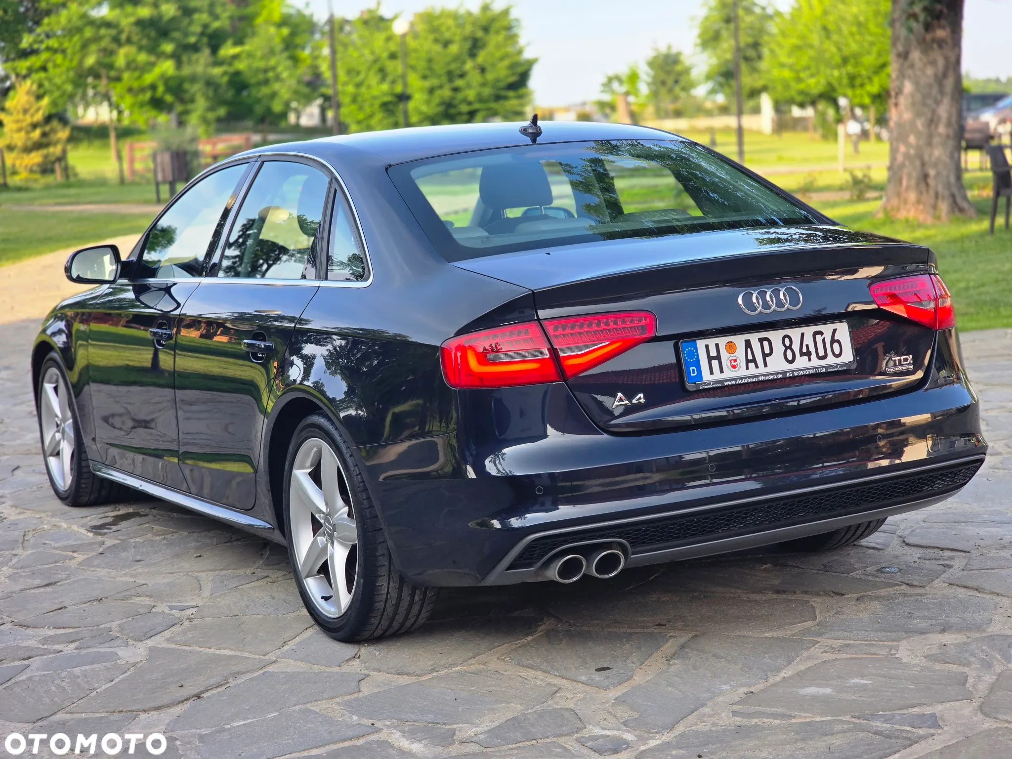 Audi A4 2.0 TDI DPF clean diesel quattro S tronic S line Sportpaket - 9
