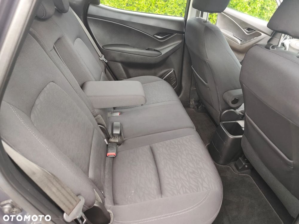 Hyundai ix20 1.6 Comfort - 16