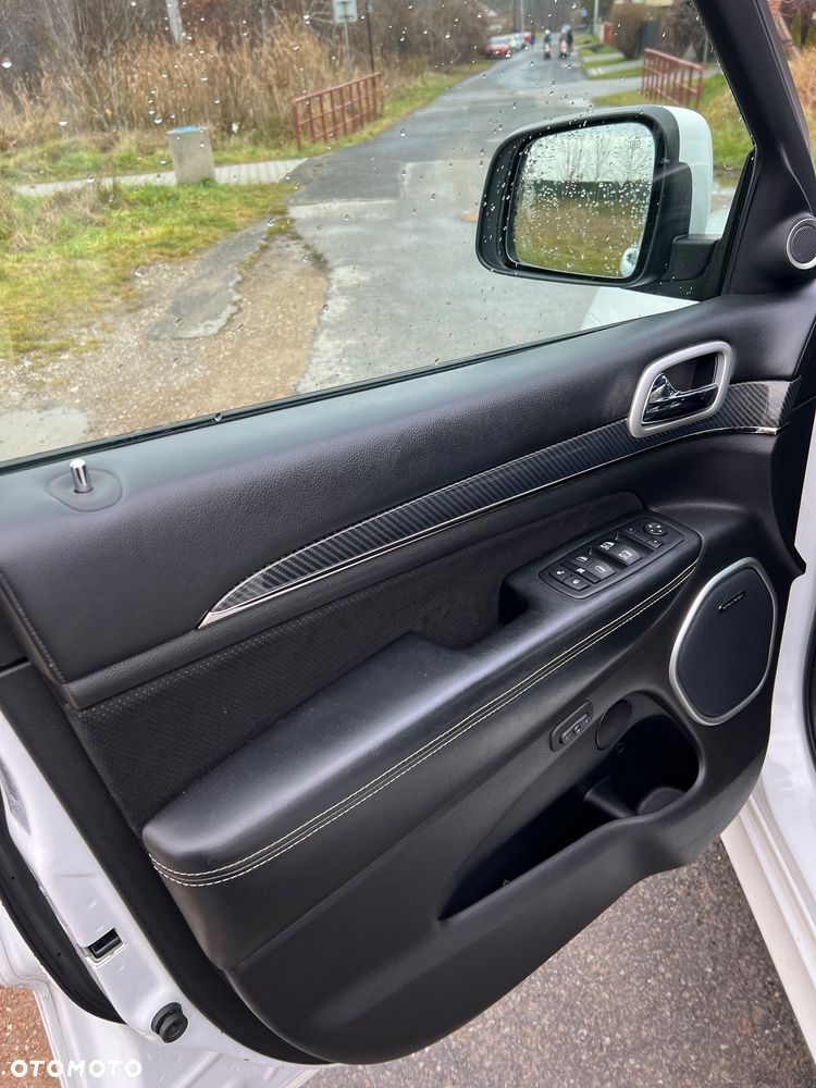 Jeep Grand Cherokee 6.4 V8 SRT8 - 6
