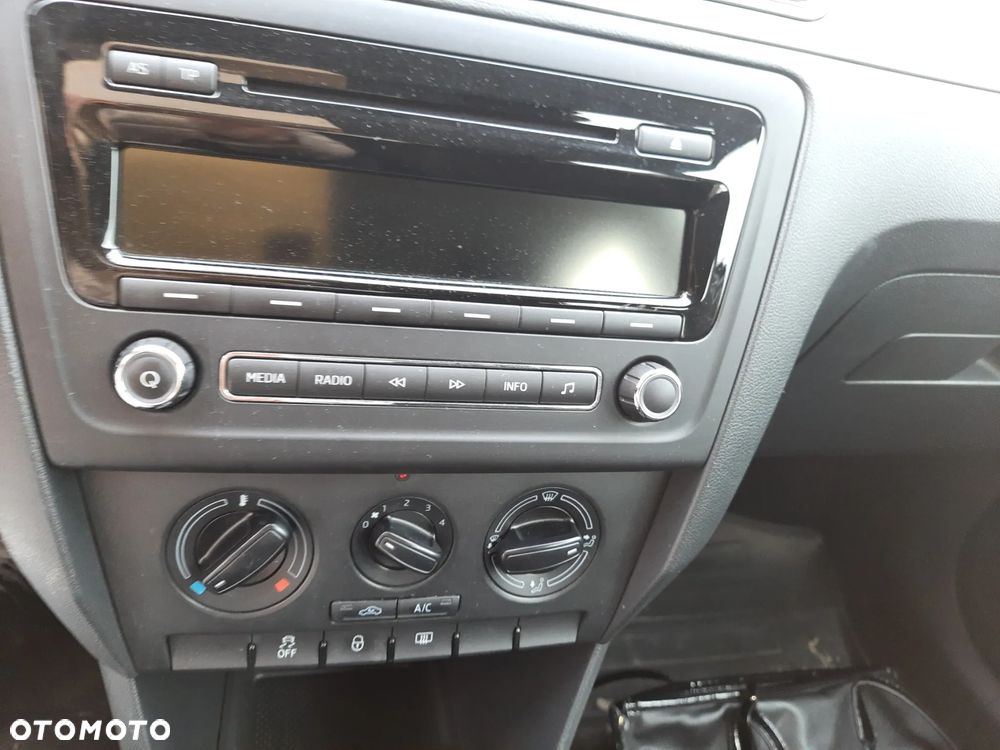 Skoda RAPID 1.2 TSI Ambition - 20