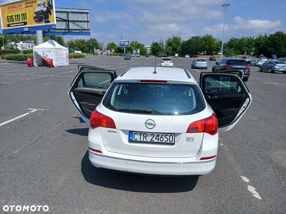 Opel Astra 1.6 Sport - 12