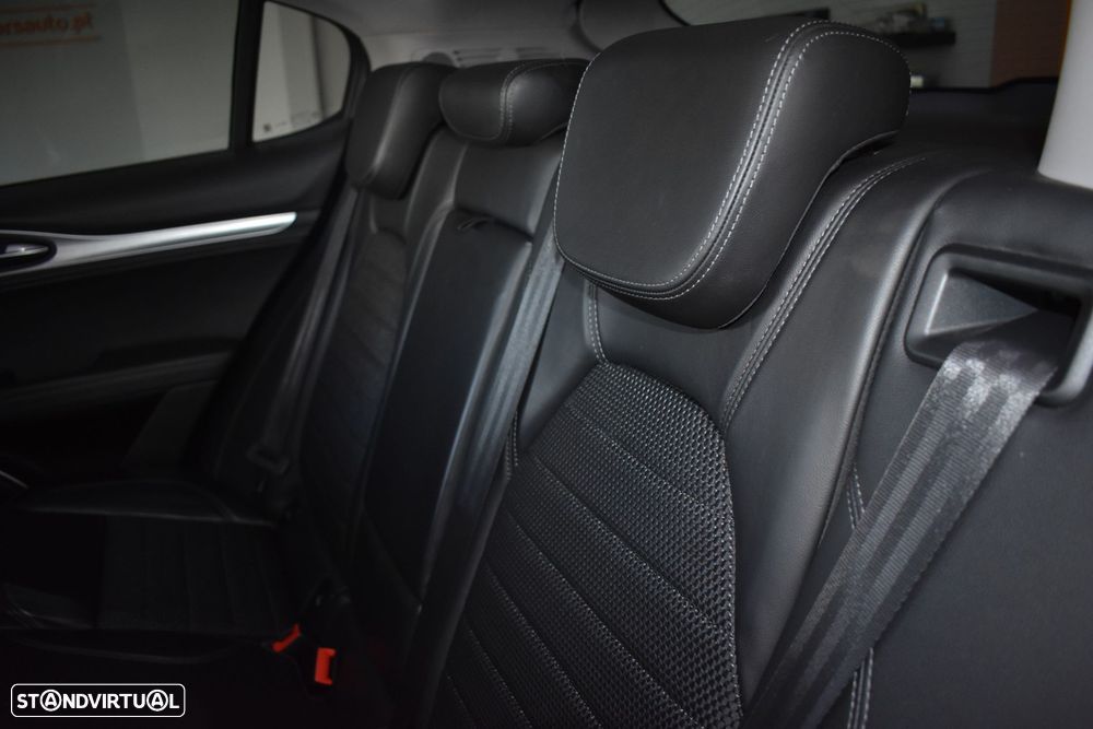 Alfa Romeo Stelvio 2.2 D Super AT8 Q4 - 46