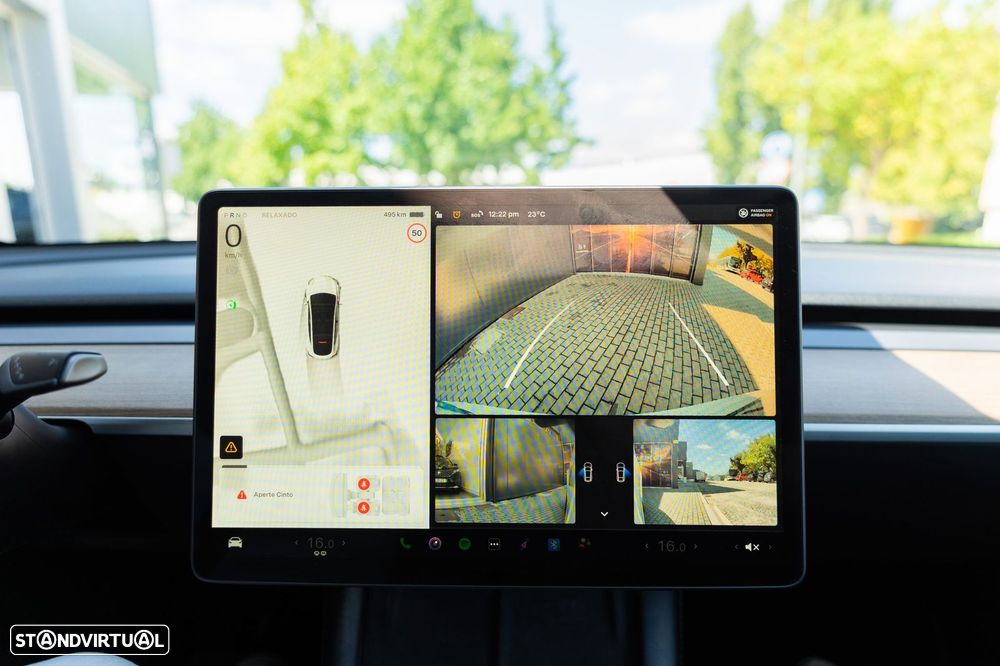 Tesla Model Y Long Range Dual Motor AWD - 13