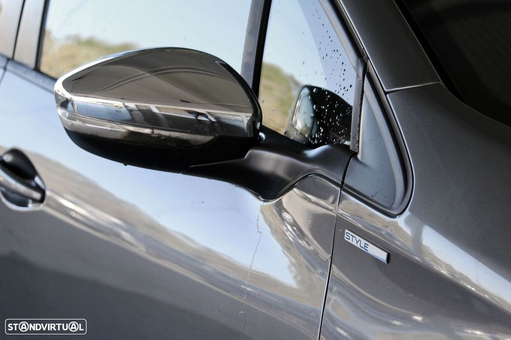 Peugeot 208 1.2 PureTech Style - 6