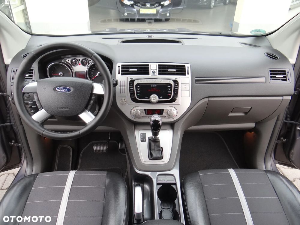 Ford Kuga 2.0 TDCi 4WD Titanium Plus - 28