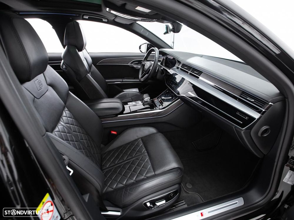Audi S8 - 11