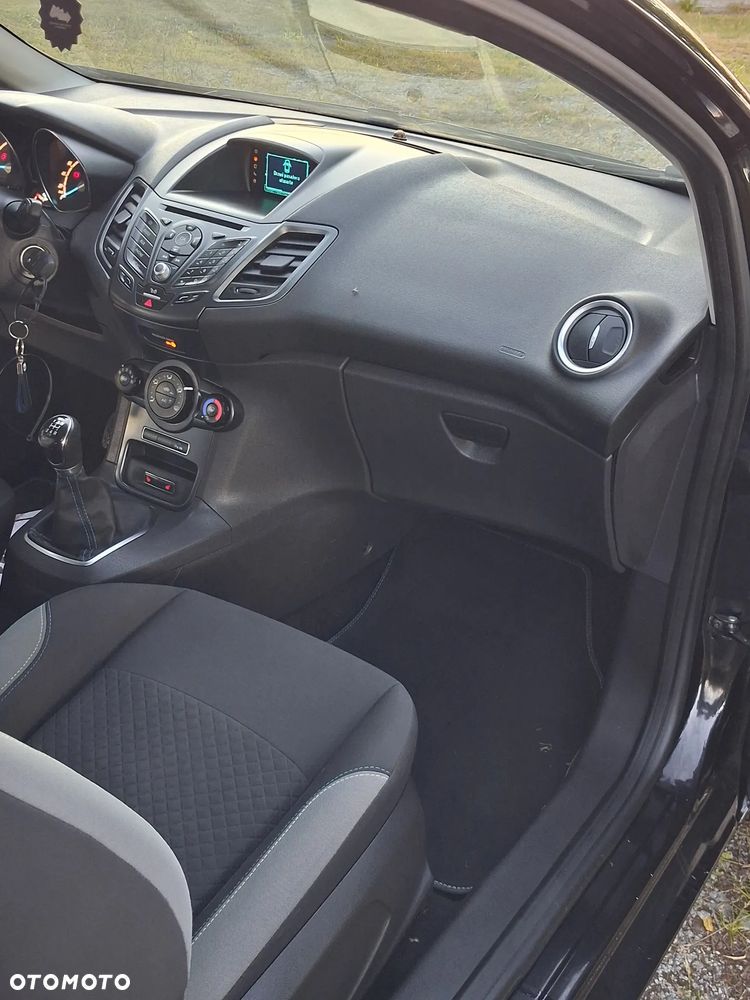 Ford Fiesta 1.25 Titanium EU6 - 10
