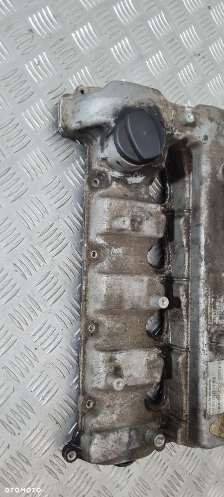 Ssangyong Actyon 2.0 Pokrywa Zaworów - 2