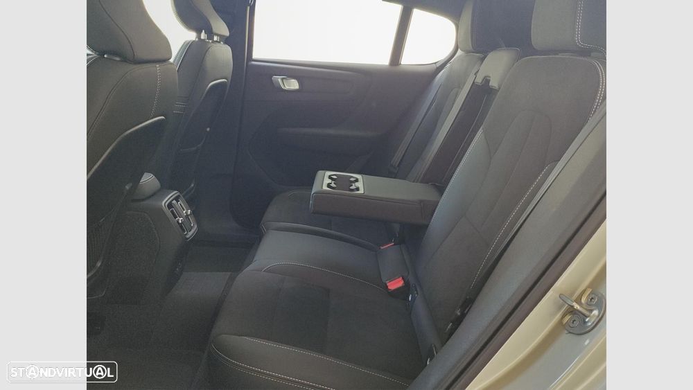 Volvo EC40 82 kWh Twin Motor Performance Ultra - 15