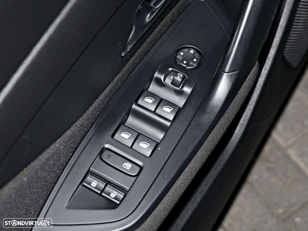 Peugeot 308 1.2 PureTech Active Pack - 36