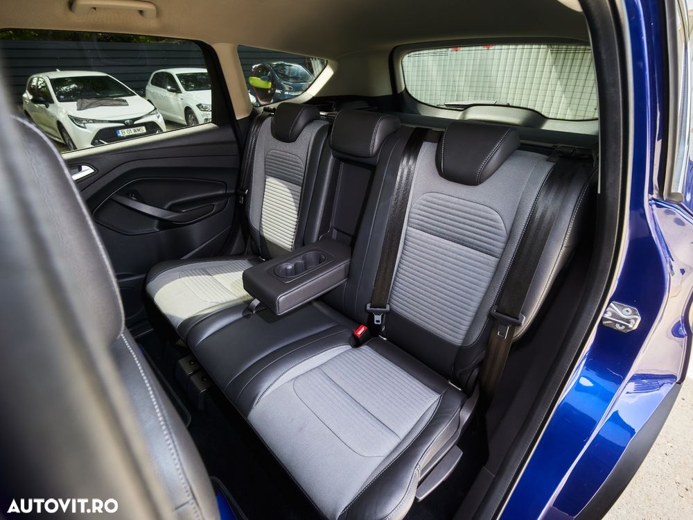Ford Kuga 1.5 EcoBoost 2x4 Titanium - 19
