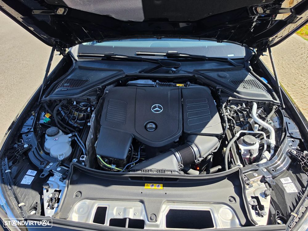 Mercedes-Benz E 300 e Avantgarde - 32