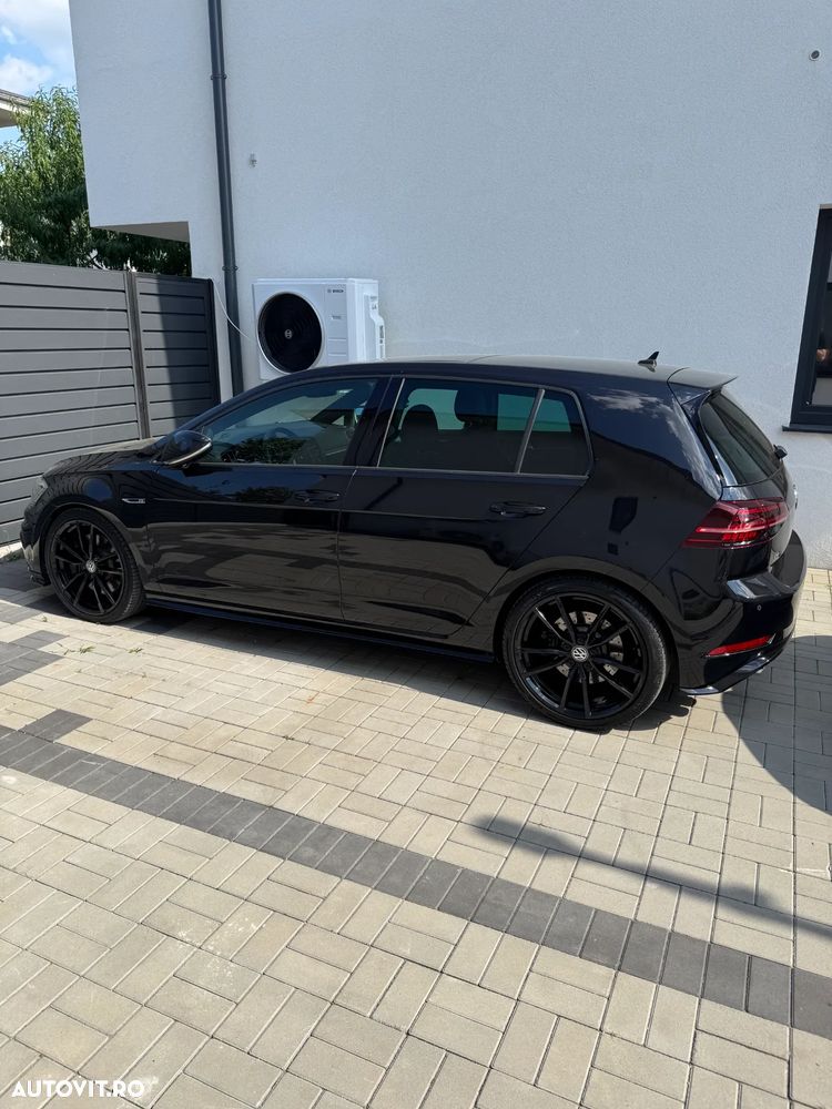Volkswagen Golf - 18