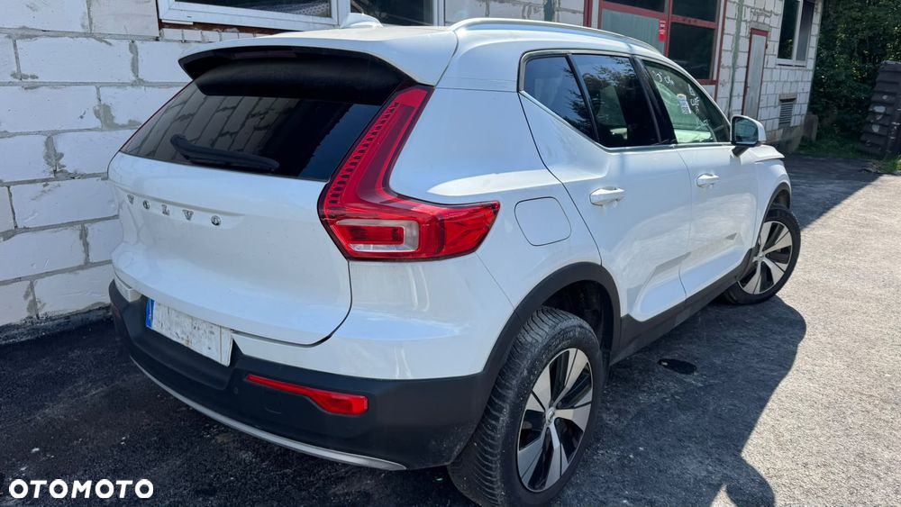 Volvo XC 40 T5 Plug-In Hybrid Core - 9