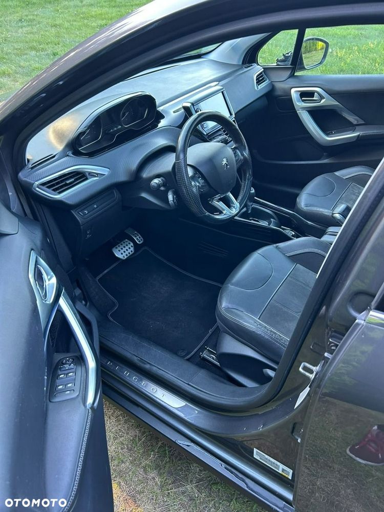 Peugeot 2008 - 9