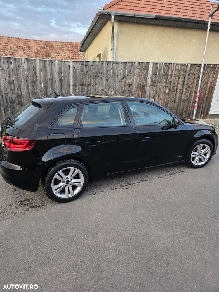 Audi A3 2.0 TDI Stronic Ambition - 4