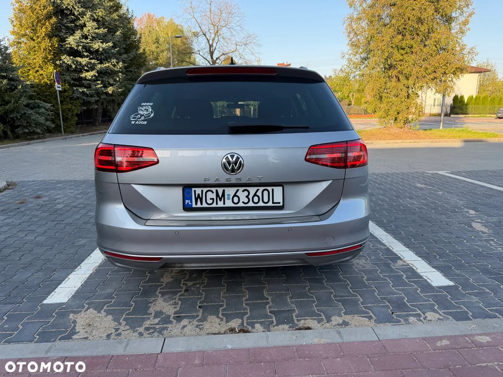 Volkswagen Passat 2.0 TDI SCR DSG Comfortline - 22