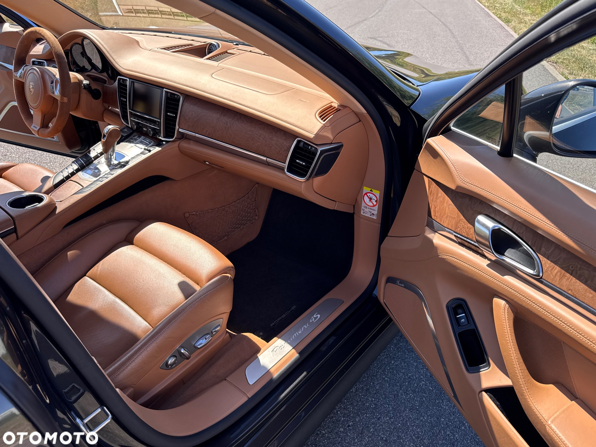 Porsche Panamera 4S - 28