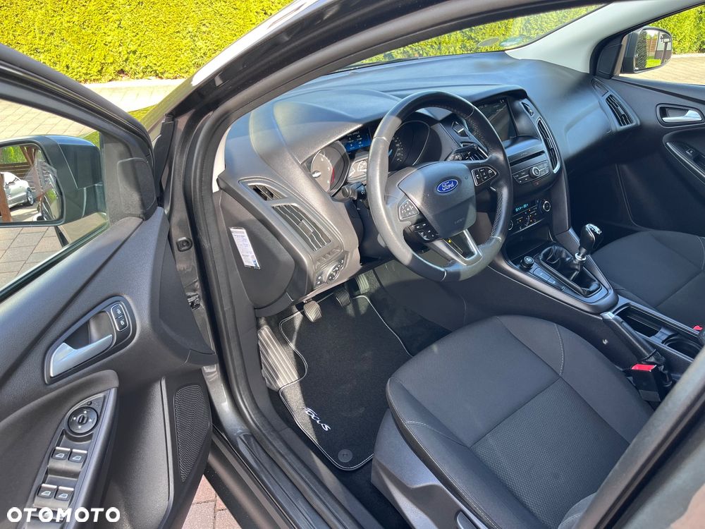 Ford Focus 1.5 EcoBlue STart-Stopp-System TITANIUM - 7