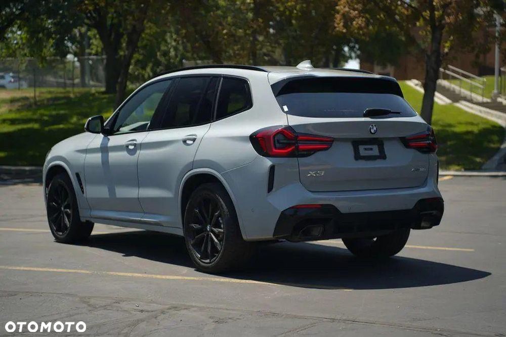 BMW X3 xDrive30i M Sport - 4