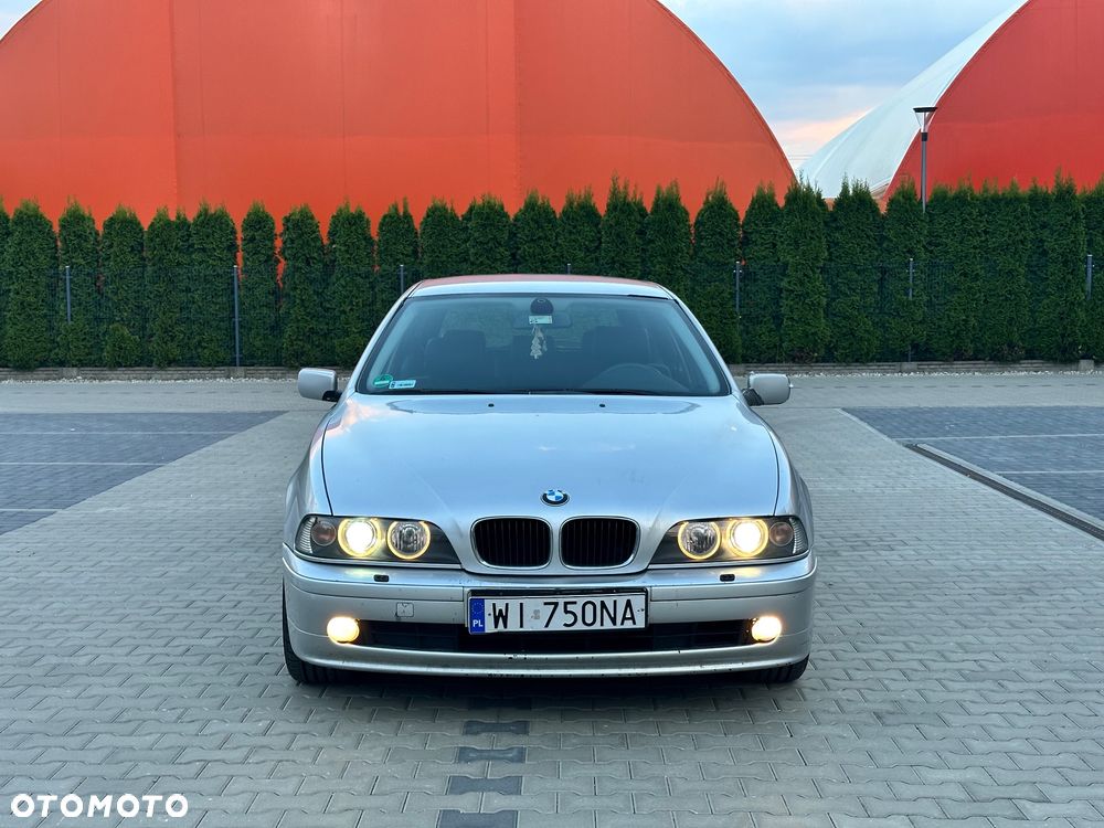 BMW Seria 5 520i - 3