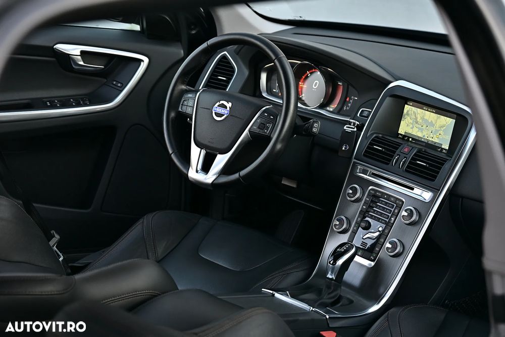 Volvo XC 60 D4 Geartronic Summum - 32