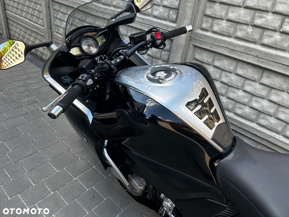 Honda VFR - 20