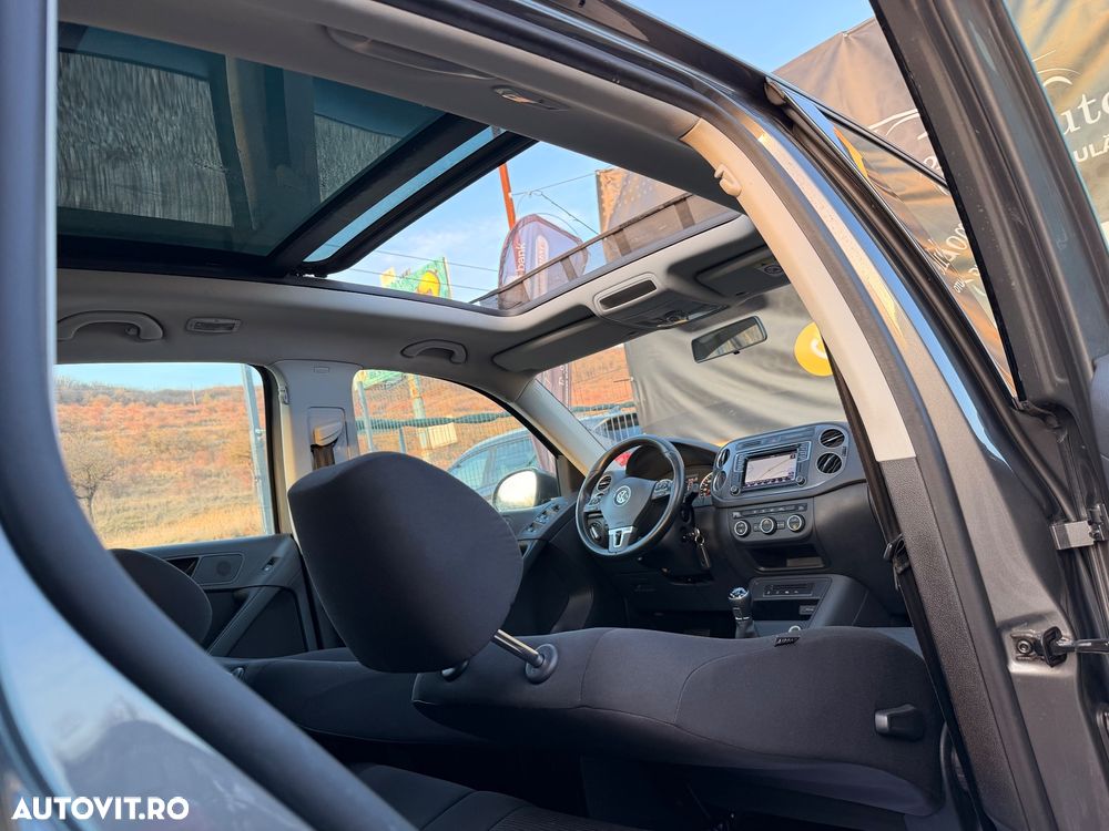 Volkswagen Tiguan 2.0 TDI SCR BlueMotion Technology Sport & Style - 26