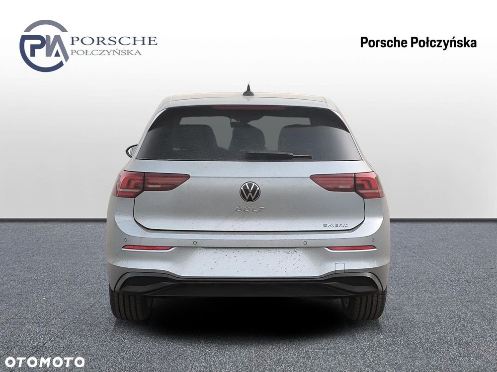 Volkswagen Golf - 5