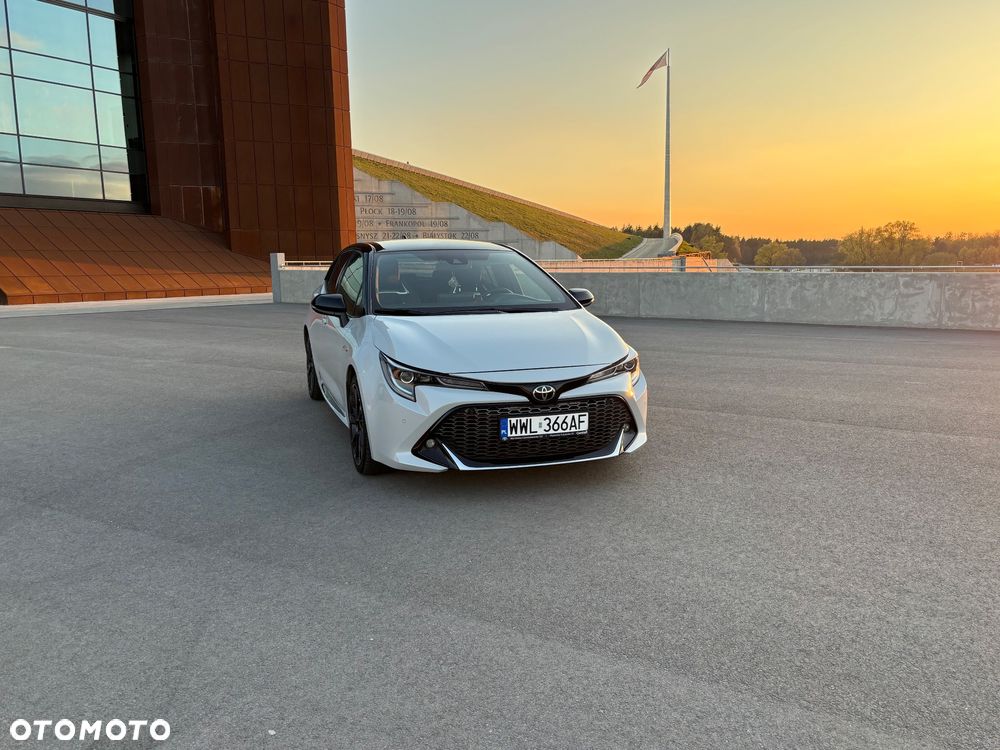 Toyota Corolla 2.0 Hybrid GR Sport - 32