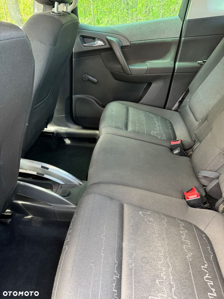 Opel Meriva - 21