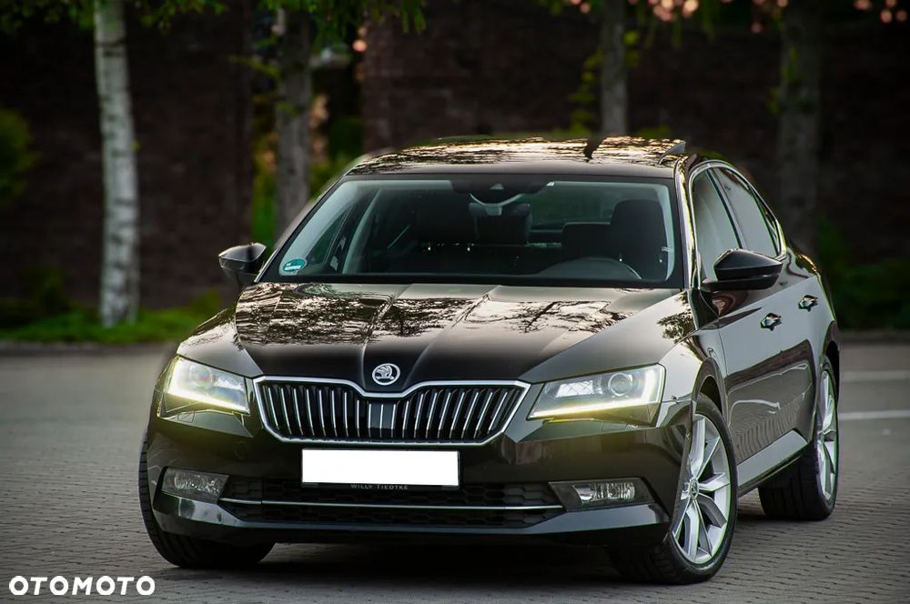 Skoda Superb 2.0 TDI DSG Ambition - 2