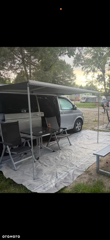 Volkswagen Multivan - 28