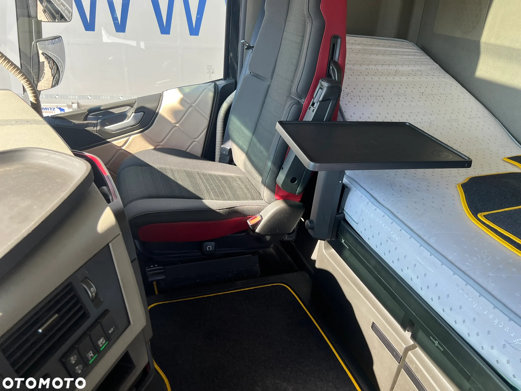 Volvo 500 Glob XL Niemcy Po kontrakcie klima postojowa nowy serwis - 35