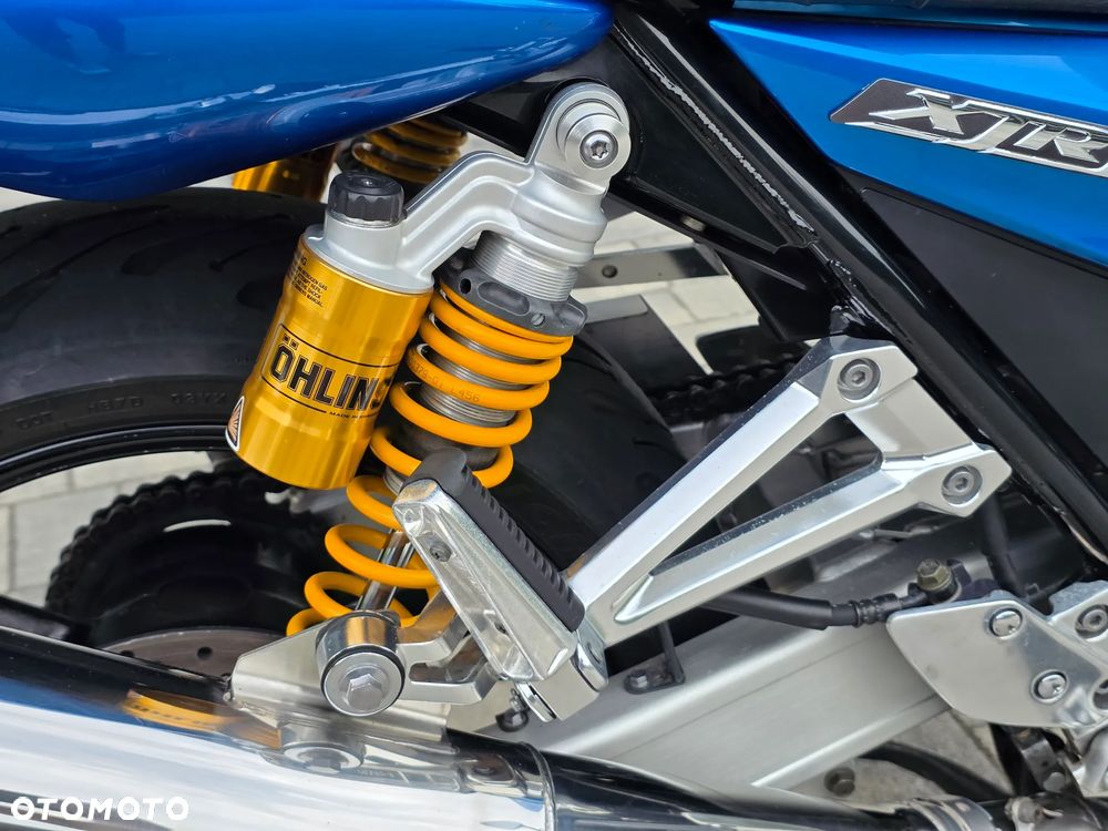 Yamaha XJR - 16